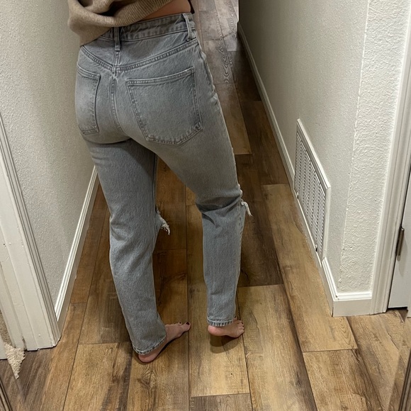 Zara Mom Jeans - Picture 2 of 5